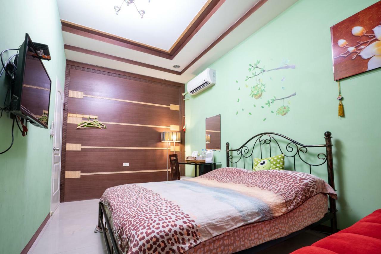Fuqian Qiagong Villa Tainan Exteriör bild